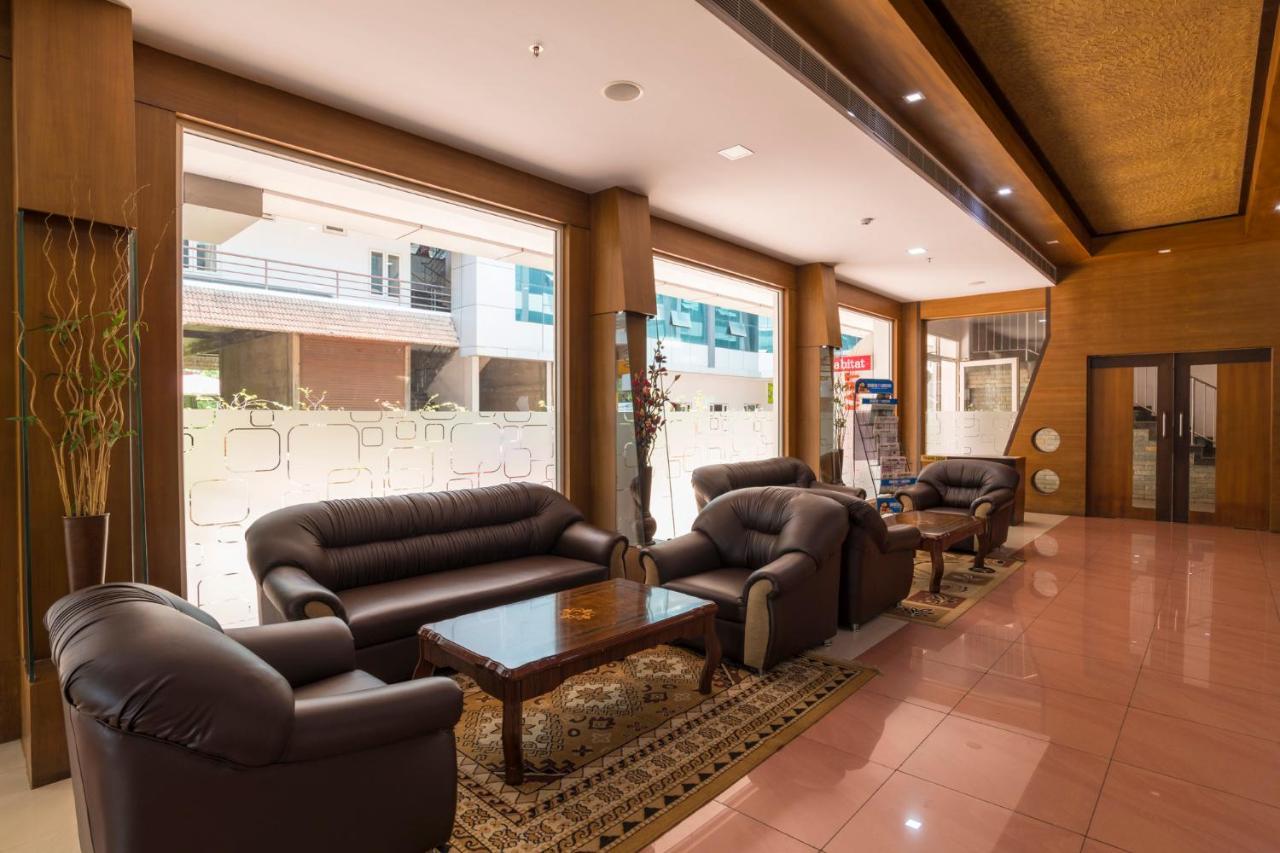 Sree Gokulam Residency Hotel Thrissur Bagian luar foto