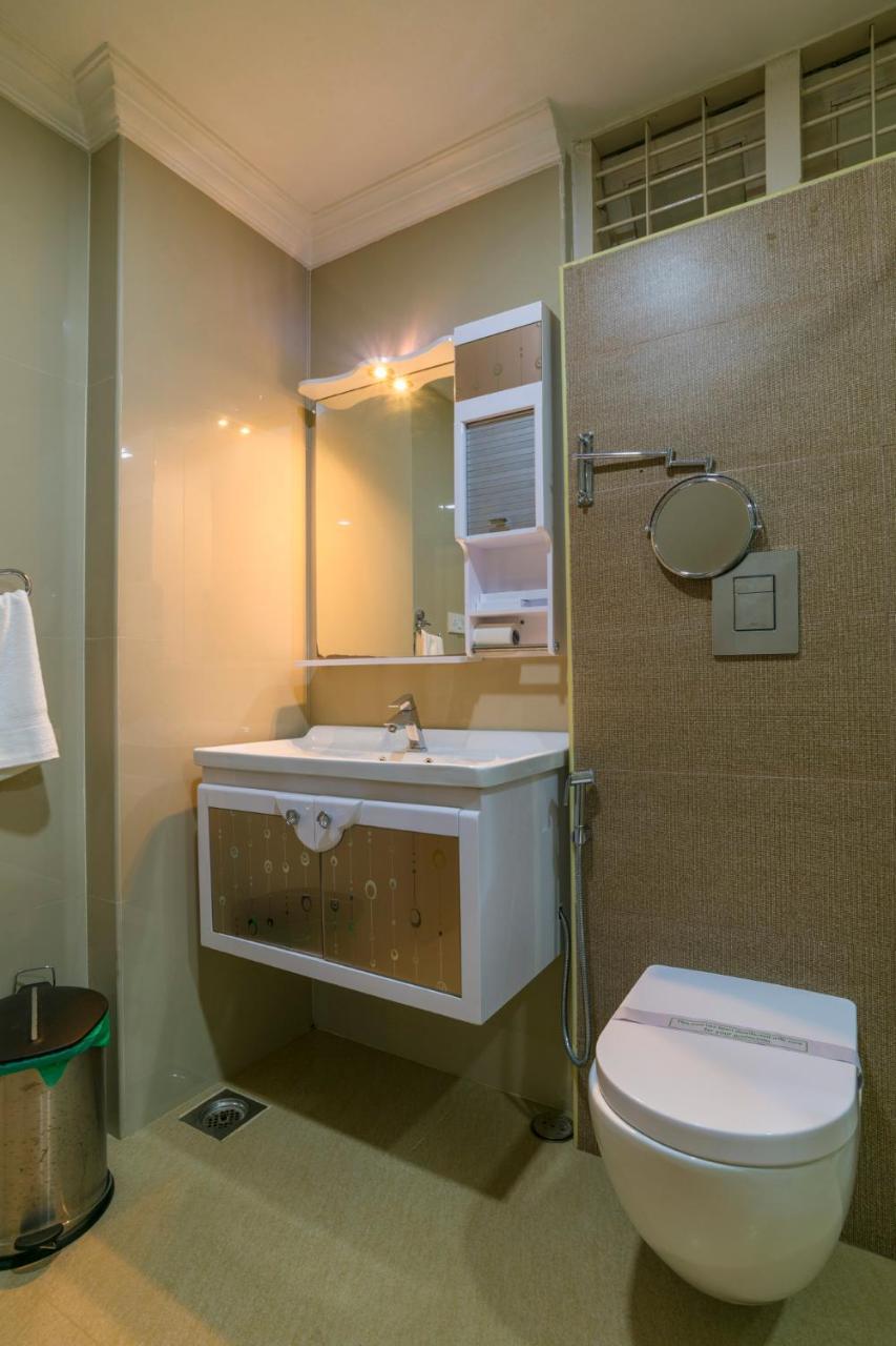 Sree Gokulam Residency Hotel Thrissur Bagian luar foto