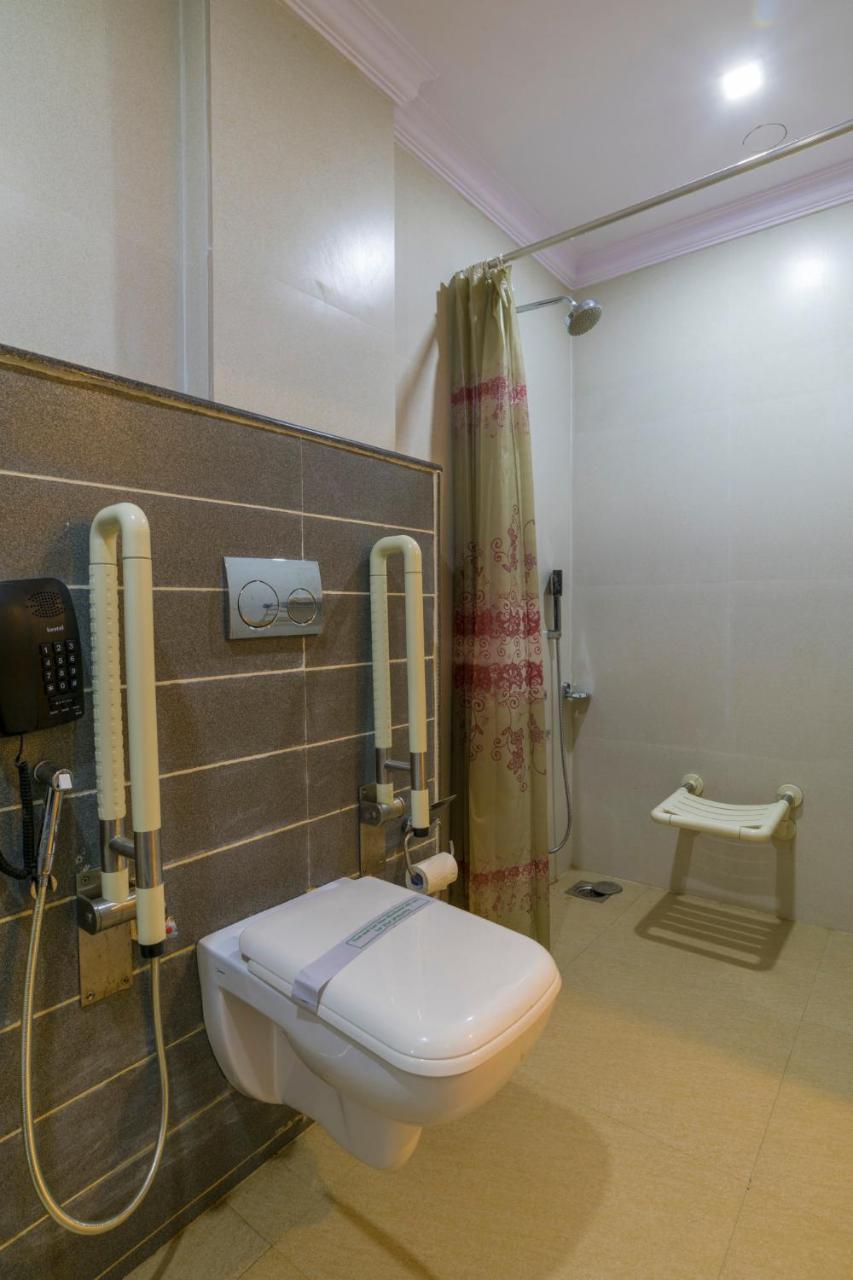 Sree Gokulam Residency Hotel Thrissur Bagian luar foto
